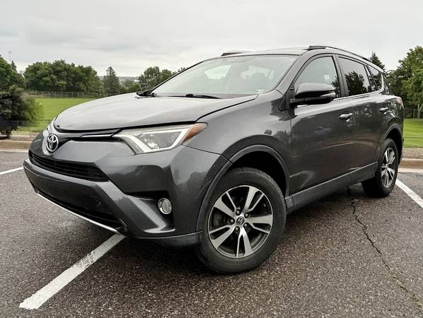 2016 Toyota RAV4 XLE AWD SUV Auto Gray Sunroof Back-Up Camera Only 75K - $13,498 (Englewood)63612520313217120