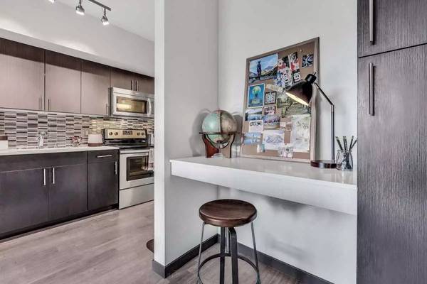 $2,001 / 1hab - 562ft2 - Los sueños tienen una dirección: sumérgete en nuestro estudio de 1 hab., 1 baño, 562 pies cuadrados (Bellevue)63688352630275123
