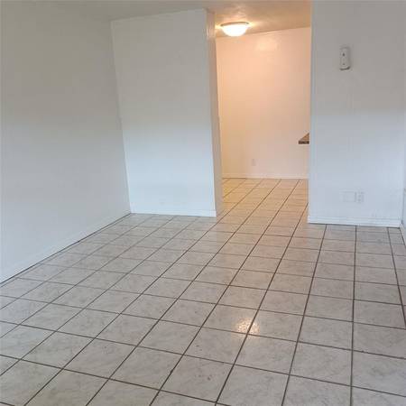 $1,900 / 2br - 2/1 Duplex (LAUDERHILL)64002016568449121