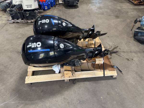 Par de motores fueraborda Mercury 2020 de 150 hp, 4 tiempos, 25", gemelos duales - $10,000 (Seabrook)63437886259075123