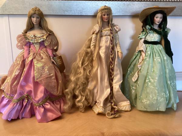 Porcelain dolls 1