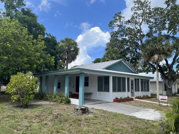 $2,400 / 2br - 1150ft2 - Casa de campo de dos dormitorios en Key West (STUART)63799634681345120