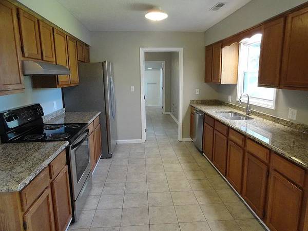 $499,900 / 5br - 2695ft2 - 5BR, 3BA, 2695SF, 5Acres. -Stainless-Steel Kitchen Appliances (Bowling Green)63612022379651121