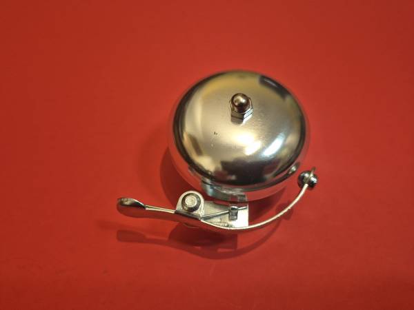 Campana para bicicleta plateada ~ Nueva ~ Para recoger en la oficina de correos de Encino - $8 (Encino)63471141475715120