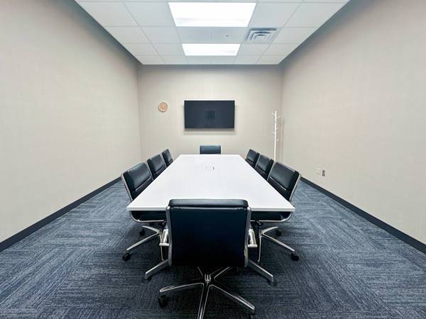 $286 No Tricks, Just Treats: Your Virtual Office Awaits! (Perfect for Hybrid Working)64196989241857123