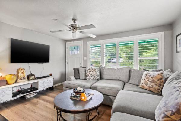 $550 / 3br - 1100ft2 - Room avail now (Pottsboro Texas ( Preston Shores))63656599907841123