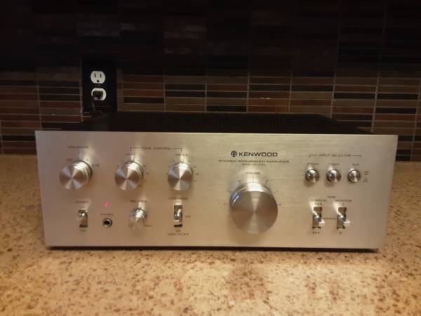 KENWOOD Model KA-3500 Integrated Amplifier (40wpc) 1