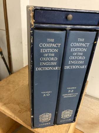Compact edition of the Oxford English Dictionary 1
