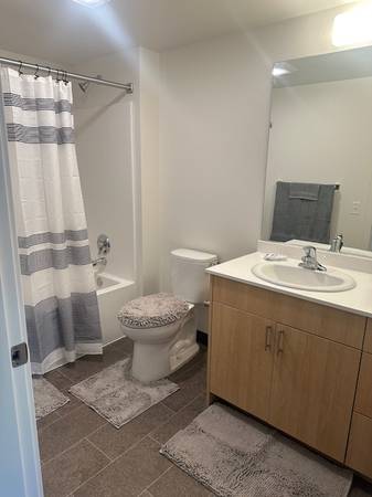 $1,150 / 516ft2 - SPACIOUS STUDIOS FOR RENT -LIGHT RAIL, PARK , SCHOOLS (RAINER VALLEY)63870757042305121