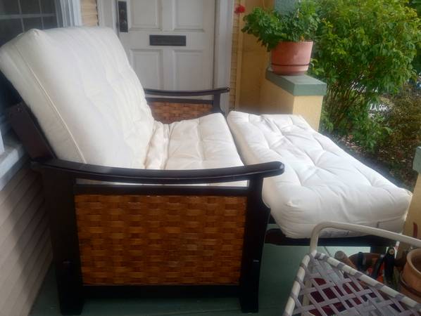 Mahogony 🪵 Luxury Wooden Full Size Futon  *Delivery available** 1