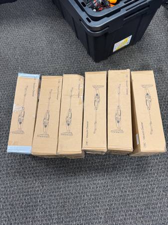 UNBRANDED NEW VACUUMS $25 EACH 1