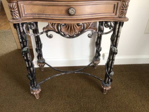 End Table or Accent Table 1