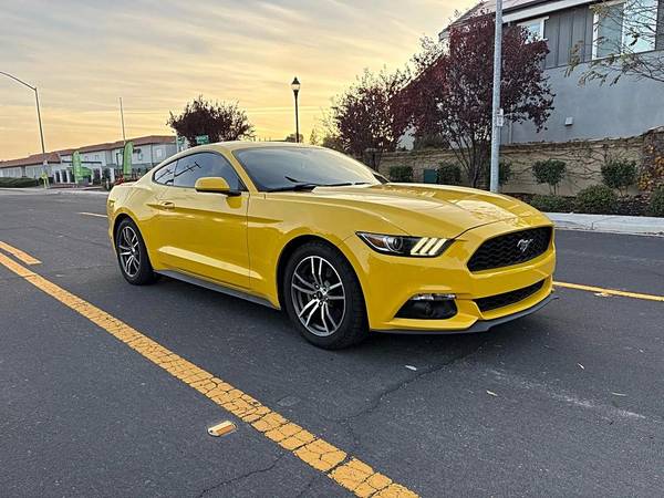 2016 Ford Mustang EcoBoost Coupe 2D 1