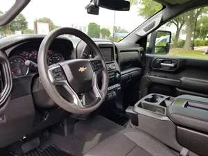 2022 CHEVROLET K2500 CREW CAB DIESEL 4X4 FLATBED TRUCK - $49,900 (STATE WIDE TEXAS)63439741530113123