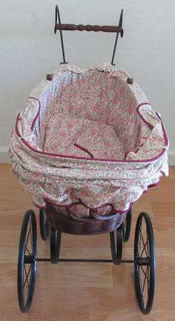 DOLL CARRIAGE 1