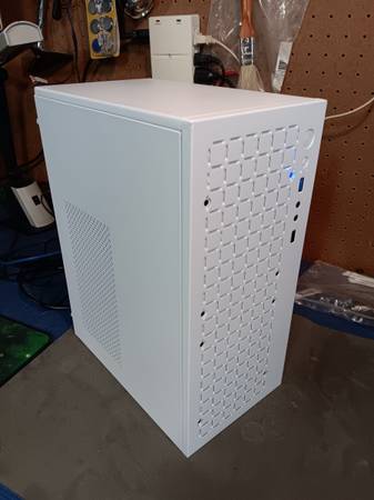 Mid Level Gaming PC 1