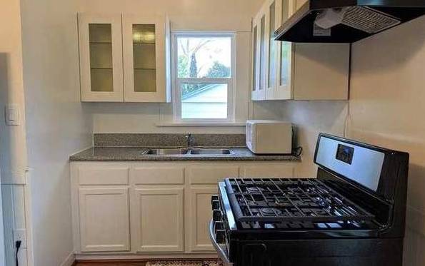 $1,100 / 2br - 🖤Apartamento de 2 habitaciones y 1 baño.........825 Pacific Ave🖤 (San Jose)63813613236225123