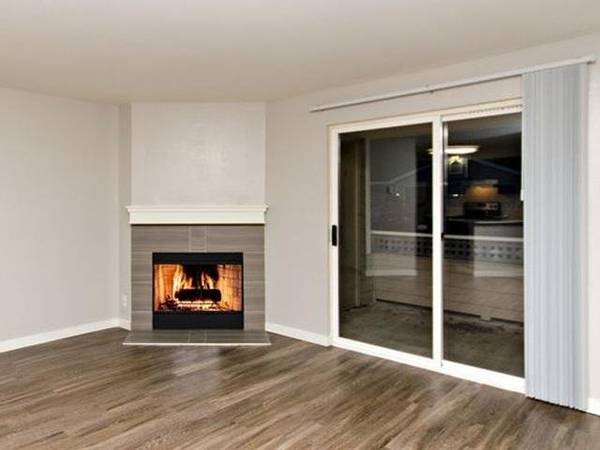 $2,796 / 3br - 1230ft2 - Spacious 3 Bedroom w/ Large Patio! 2 HEATED POOLS! (Mukilteo - Harbour Pointe)63929301702275124