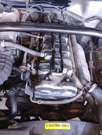 2003 Chevrolet Tracker 2wd de 4 puertas necesita junta de culata, SIN ÓXIDO - $1.200 (Oceanside)63470062893825123