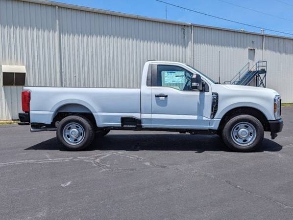 2024 *Ford* *Super Duty F-350 SRW* *XL 2WD Reg Cab 8' B - $48,525 (Legacy Ford)63620699379457122