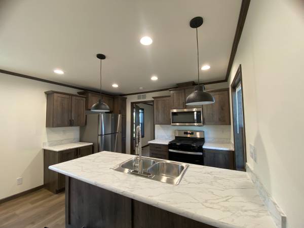 $84,000 / 3br - 940ft2 - Brand NEW 3 bedroom / 2 bath home - RVP #17 (St Cloud)63988649225090121