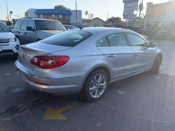 2010 Volkswagen CC Luxury Sedan 4D very low mileage - $6,999 (North Hollywood)63441082969345123