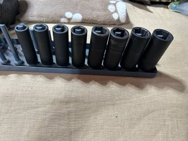 MAC impact sockets  1/2 inch drive like new 1