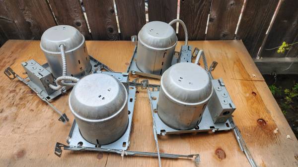 Ceiling light housing 1