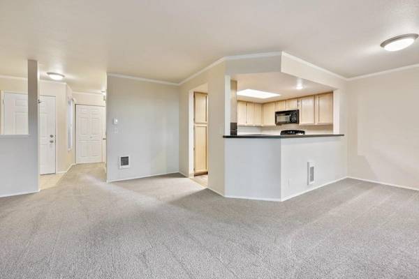 $2.350 / 3 habitaciones - 1367 pies² - Lavadora y secadora de tamaño completo, piscina al aire libre de temporada, vistas63408953627137123