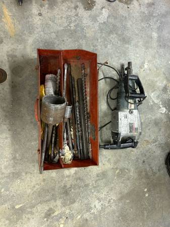 Bosch Roto hammer with bits 1