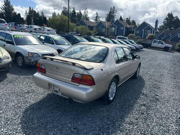 1995 Nissan Maxima GXE - $3.999 (Lynnwood, WA)63469737295361122