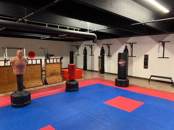 $1 / 2600ft2 - Beautiful, Fully Equipped Martial Arts Facility to Share (Colorado Springs)63686993127553123