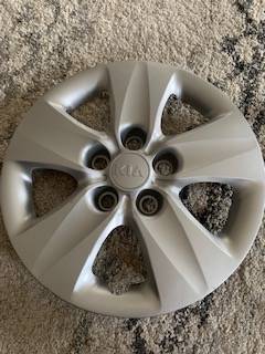 Kia Forte 15" hubcap 2014-2017 1