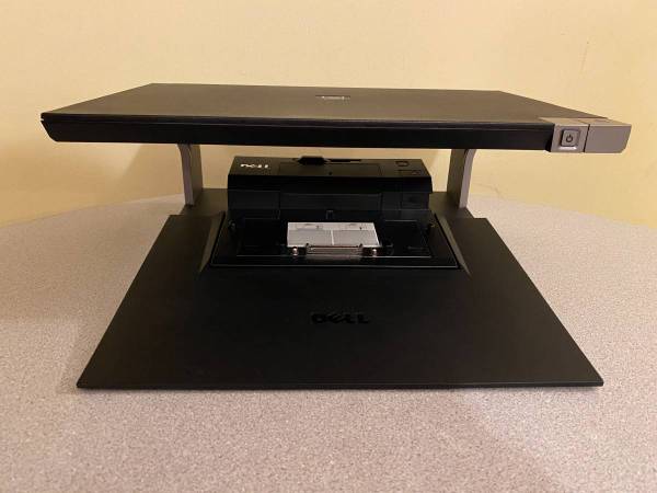 Dell E-Series Docking Station DP/N OPW395 with PR03X 1