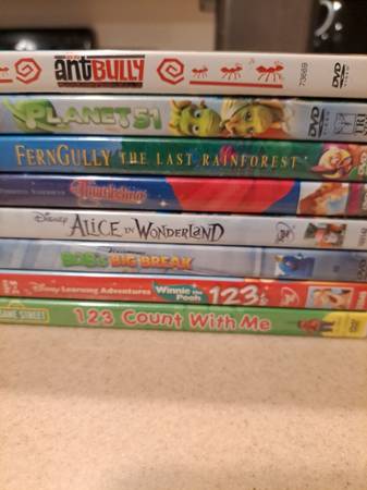 8 Children's DVDs 1