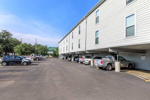 $1,637 / 1br - 772ft2 - 🛑 Why Rent Anywhere Else? This Spot Has It ALL 🚪 (Metairie)63903650122882121