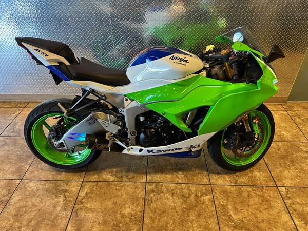 ccc New 2024 Kawasaki Ninja ZX-14R 40th Anniversary Edition ABS