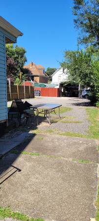 $800 / 1br - SPACIOUS 1 BEDROOM (BRACKENRIDGE)64013371313921122
