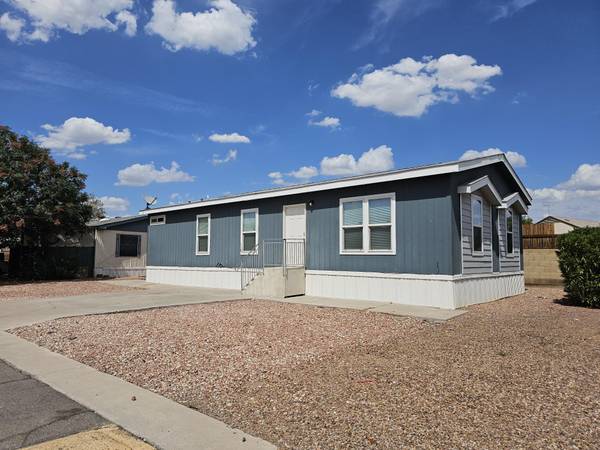 $84,950 / 3br - 1152ft2 - All Ages Park - Newer 3 Bd 2 Ba - Only 84,950 !! - Comfort Communities (Peoria)64047708384771120