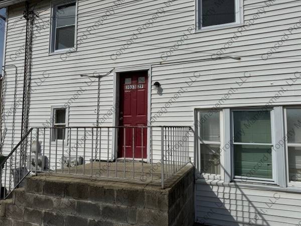 $1045.00 / 1br - 800ft2 - Affordable & Spacious 1 Bedroom 2nd Floor Apartment with BONUS Loft63694945469953121