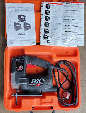 4 amp Skil jigsaw with storage case 1