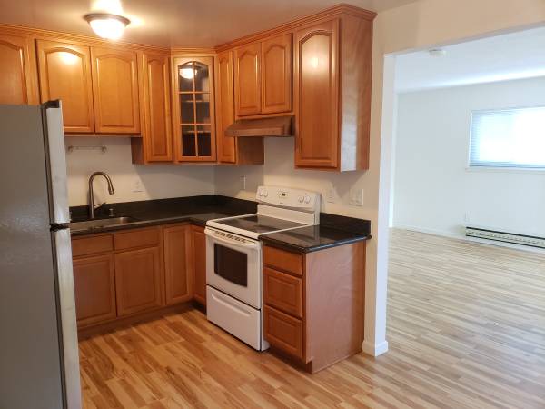 $3,200 / 2hab - 840ft2 - AMPLIO 2HAB/1BA ENCANTADOR, RENOVADO, CAMPBELL, HAMILTON Y SAN THOMAS (campbell)63667958693635121