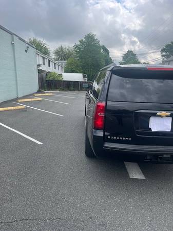 2015 Chevy Suburban - $12,900 (Fairfax)63616738469889123