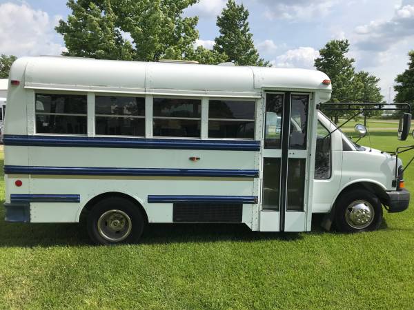 2004 GMC ESCUELA BUS - $19,500 (Daleville)63619080500483121