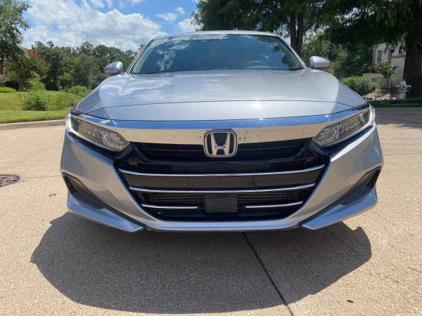 2022 Honda Accord LX Sedán - $21,500 (Arlington, Texas)63439697507457124