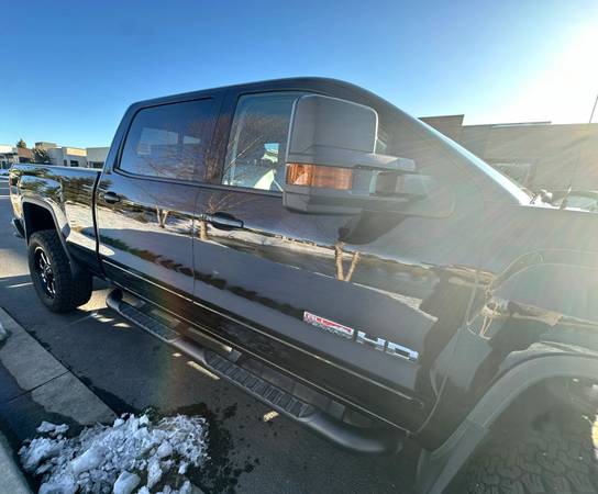 2018 GMC Sierra 2500 HD Crew Cab SLT Pickup 4D 6 1/2 ft - $49,995 (Tricitytrucks.com Richland Wa 509-820-8893)63470422508931123