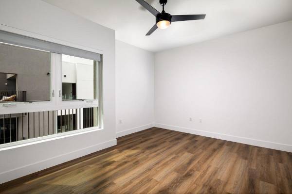 $3,959 / 2br - 1288ft2 - Rooftop deck with lounge seating, firepits, and a BBQ, Walk-in closets (Grantville, Mission Valley,)63663752688003123