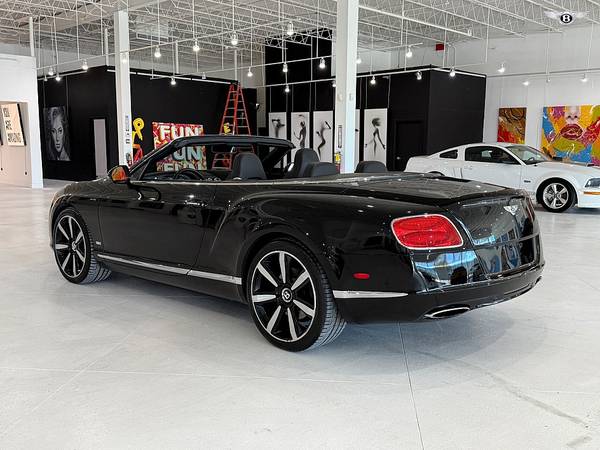 2013 Bentley Continental GT LE MANS EDITION descapotable, precio: $51,850 (concesionario Auto Gallery, compra, venta, intercambio, consignación)63479451634563123
