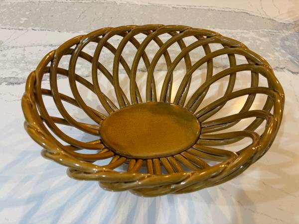 Stoneware Bread Basket 1
