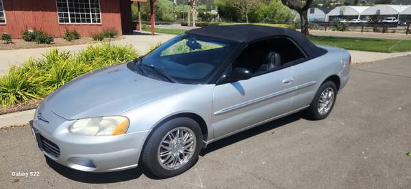 2002 Chrysler Sebring Convertible, V6 automático, todo eléctrico, en buen estado - $1.795 (San Marcos)63440186604417121